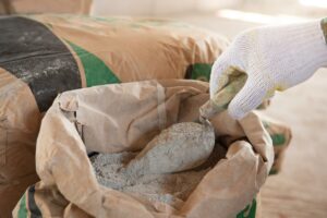 cement-mortar-trowel-placed-on-bag+1