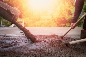 contractors-are-pouring-cement-floors+1