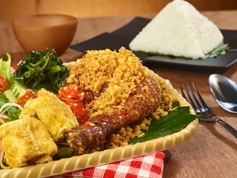 Rekomendasi 5 Tempat Makan di Surabaya Barat, Pilihan Tepat!
